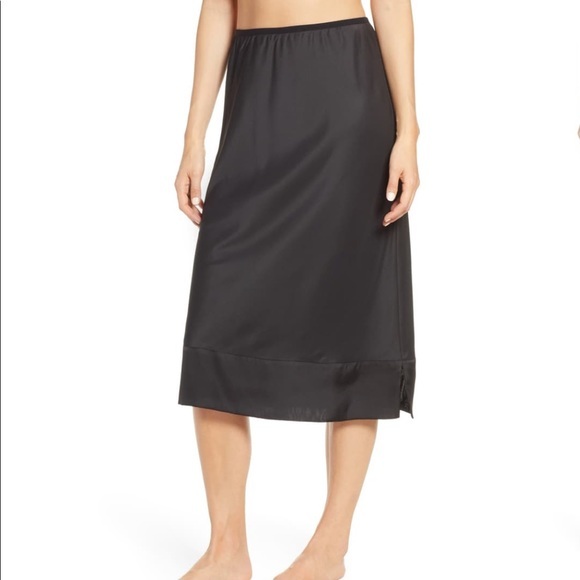 NWT Halogen Satin Half Slip - Picture 2 of 6